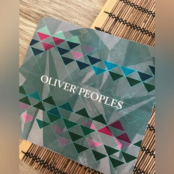 FREE with Bundle! Oliver Peoples Limited Edition Geometric Polishing Cloth - Picture 3 of 4